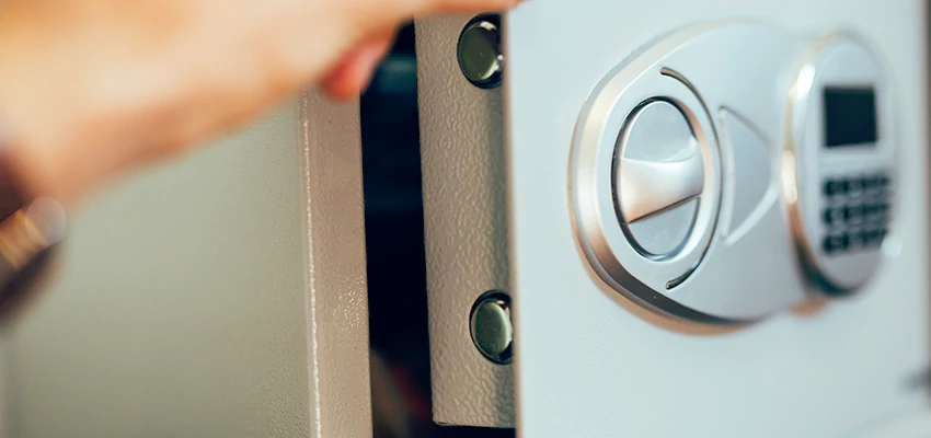 Fingerprint Safe Openers in Downey, CA